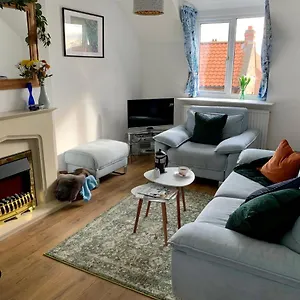 explorers-nook-spacious-yorkshire-wolds-apartment-with.yorkshirehotels.net/
